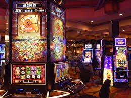 Antarmuka permainan dalam Quick Bet dengan panel taruhan dan tombol putar